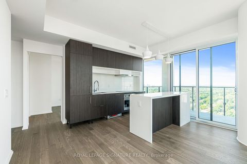 Photo 4 at 2811 - 5 Soudan Avenue, Mount Pleasant West, Toronto