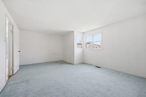 Photo 20 at 39 Newington Crescent, West Deane, Toronto