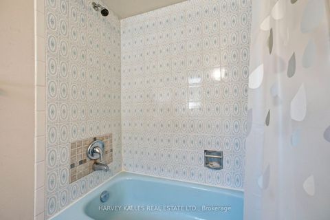 Photo 28 at 39 Newington Crescent, West Deane, Toronto