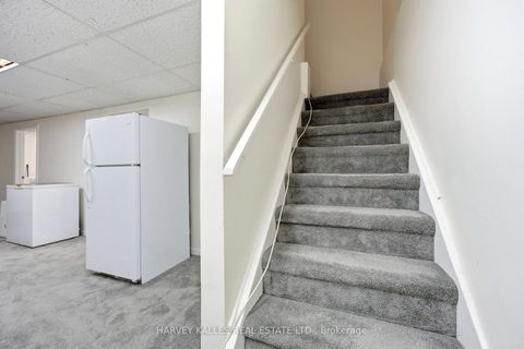Photo 29 at 39 Newington Crescent, West Deane, Toronto