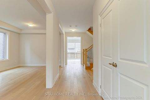 Photo 1 at 49 Bostock Drive, Keswick South, Georgina