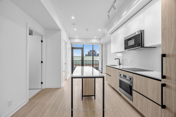 Photo 3 at 505 - 699 Sheppard Avenue E, Bayview Village, Toronto