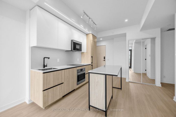 Photo 9 at 505 - 699 Sheppard Avenue E, Bayview Village, Toronto