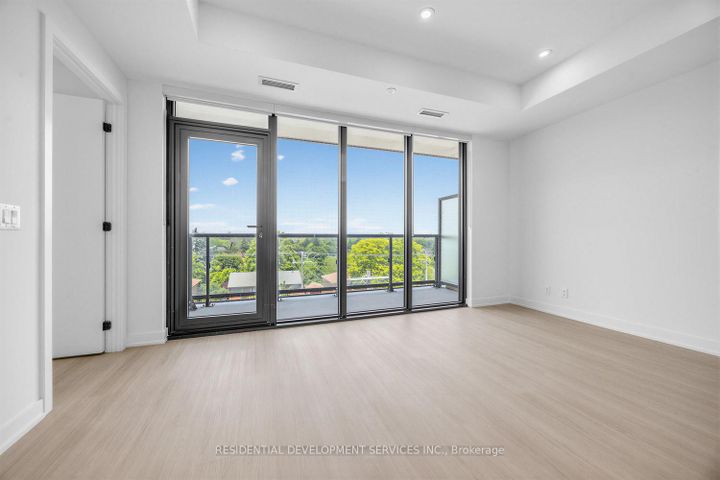 Photo 12 at 619 - 699 Sheppard Avenue E, Bayview Village, Toronto