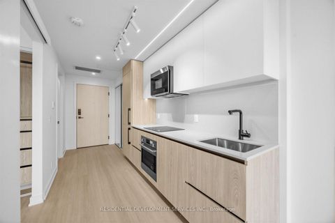 Photo 8 at 619 - 699 Sheppard Avenue E, Bayview Village, Toronto