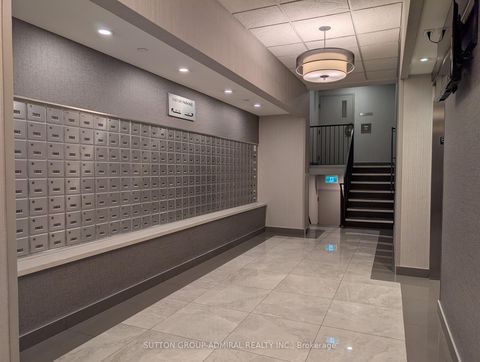Photo 3 at 804 - 260 Scarlett Road, Smythe, Toronto
