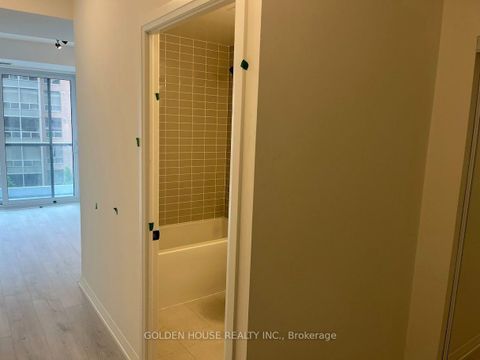 Photo 3 at 605 - 280 Dundas Street W, Chinatown, Toronto
