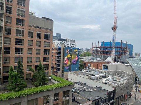 Photo 5 at 605 - 280 Dundas Street W, Chinatown, Toronto