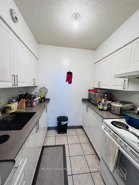 Photo 10 at 815 - 50 Lotherton Pathway, Glen Park, Toronto