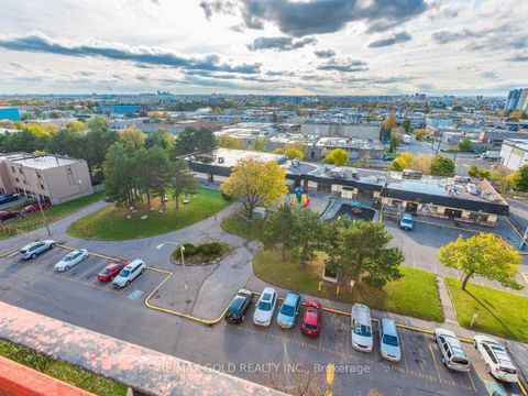 Photo 17 at 815 - 50 Lotherton Pathway, Glen Park, Toronto