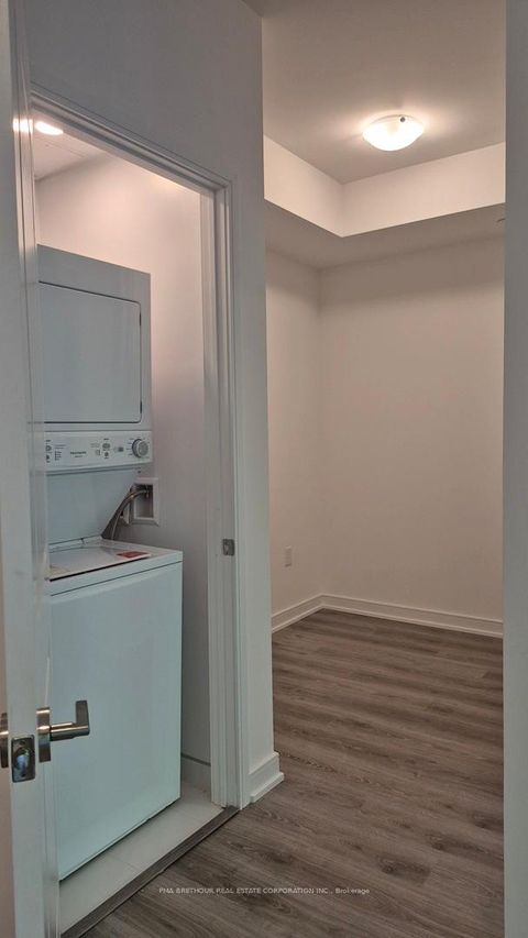 Photo 8 at 208 - 25 Neighbourhood Lane, Queensway, Toronto