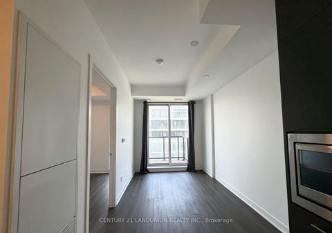 Photo 7 at 1106 - 185 Alberta Ave E, Oakwood Village, Toronto
