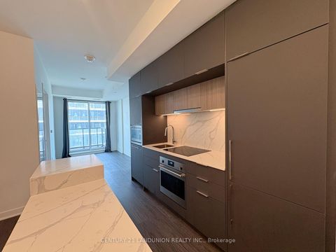 Photo 8 at 1106 - 185 Alberta Ave E, Oakwood Village, Toronto