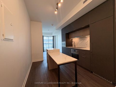 Photo 9 at 1106 - 185 Alberta Ave E, Oakwood Village, Toronto