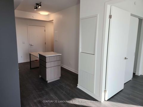 Photo 10 at 1106 - 185 Alberta Ave E, Oakwood Village, Toronto