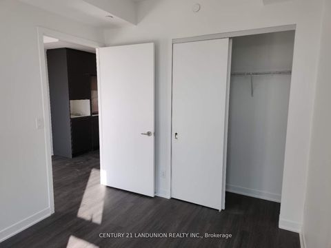 Photo 12 at 1106 - 185 Alberta Ave E, Oakwood Village, Toronto