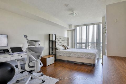 Photo 11 at 1017 - 25 Lower Simcoe Street, Waterfront Communities C1, Toronto