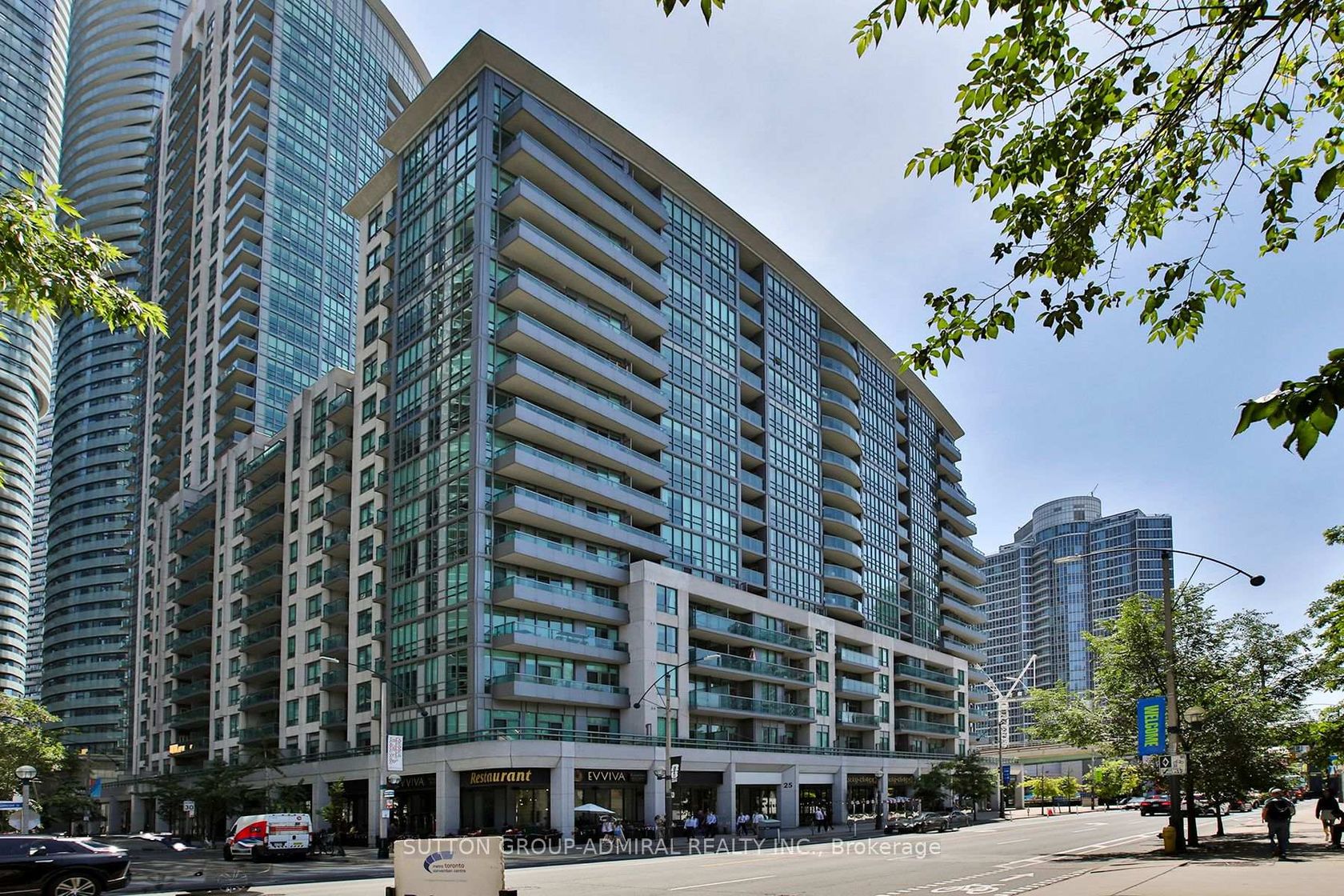 1017 - 25 Lower Simcoe Street, Waterfront Communities C1, Toronto 