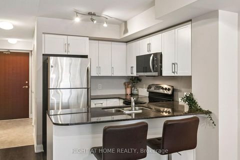 Photo 3 at 2804 - 2181 Yonge Street, Mount Pleasant West, Toronto