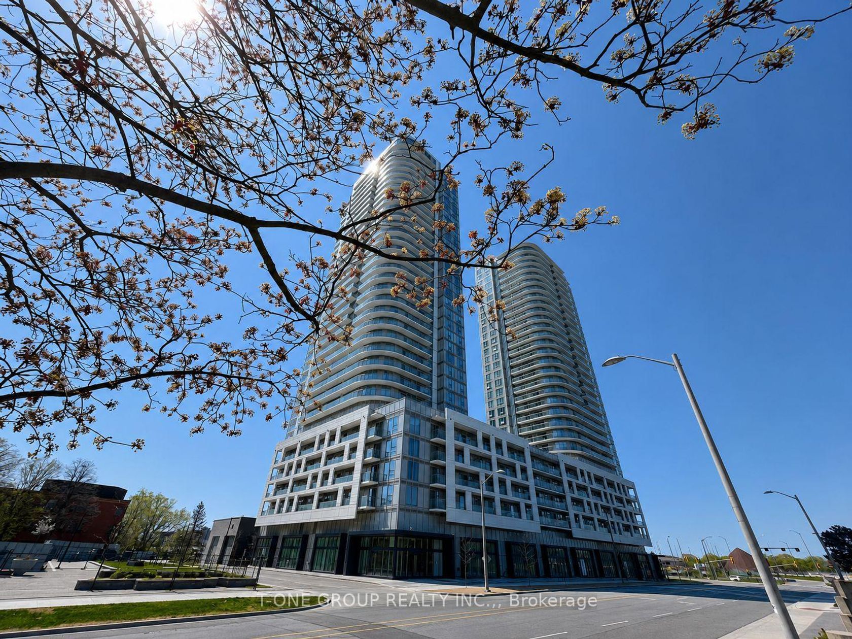 2818 - 2031 Kennedy Road, Malvern West, Toronto 