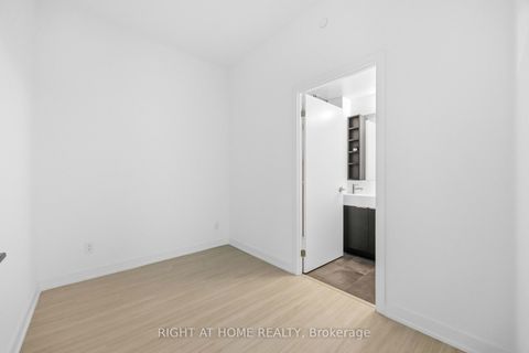 Photo 23 at 5110 - 8 WELLESLEY Street W, Bay Street Corridor, Toronto