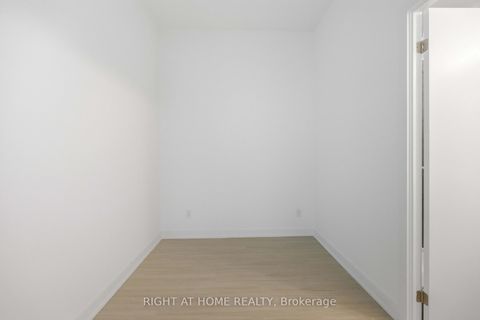 Photo 24 at 5110 - 8 WELLESLEY Street W, Bay Street Corridor, Toronto