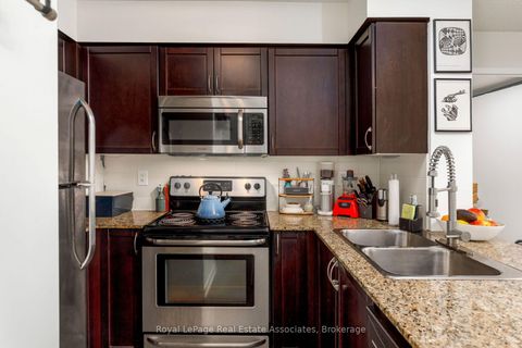 Photo 8 at 512 - 812 Lansdowne Avenue, Junction, Toronto