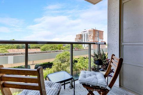 Photo 16 at 512 - 812 Lansdowne Avenue, Junction, Toronto