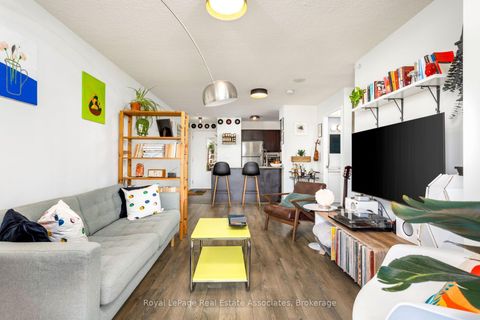 Photo 18 at 512 - 812 Lansdowne Avenue, Junction, Toronto