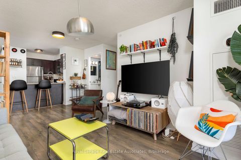 Photo 19 at 512 - 812 Lansdowne Avenue, Junction, Toronto
