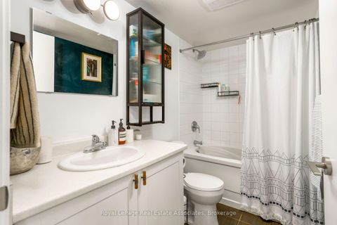 Photo 24 at 512 - 812 Lansdowne Avenue, Junction, Toronto
