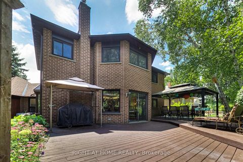 Photo 4 at 41 Bloomfield Trail, Oak Ridges, Richmond Hill