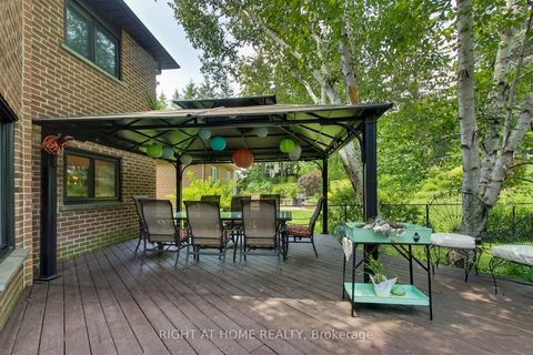 Photo 5 at 41 Bloomfield Trail, Oak Ridges, Richmond Hill