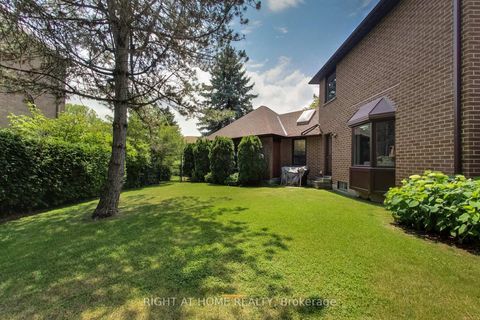 Photo 10 at 41 Bloomfield Trail, Oak Ridges, Richmond Hill