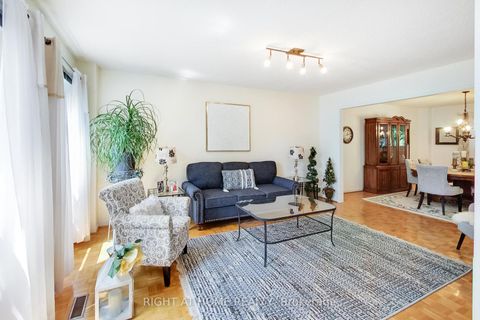 Photo 17 at 41 Bloomfield Trail, Oak Ridges, Richmond Hill