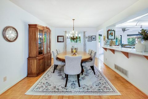 Photo 21 at 41 Bloomfield Trail, Oak Ridges, Richmond Hill