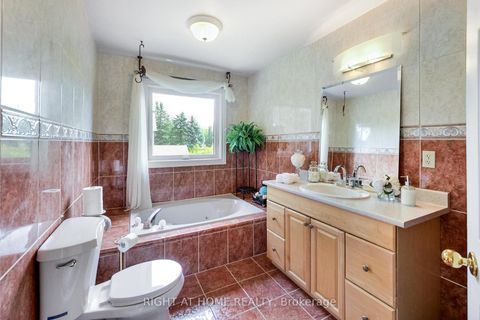 Photo 34 at 41 Bloomfield Trail, Oak Ridges, Richmond Hill