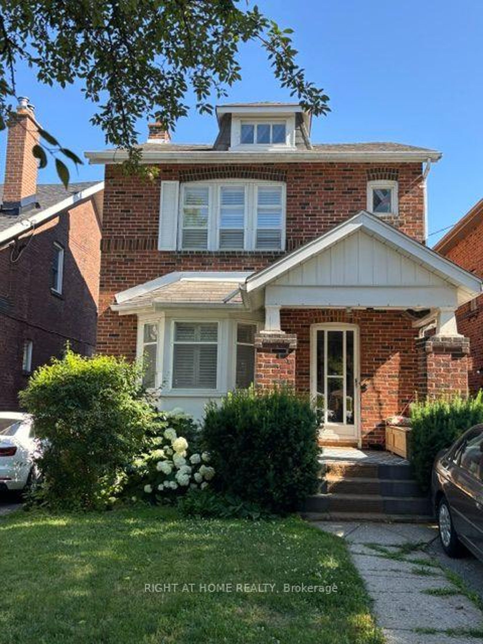 77 St Germain Avenue, Lawrence Park North, Toronto 