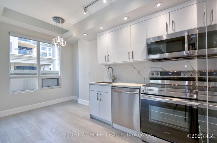 Photo 4 at PH15 - 650 Sheppard Avenue E, Bayview Village, Toronto
