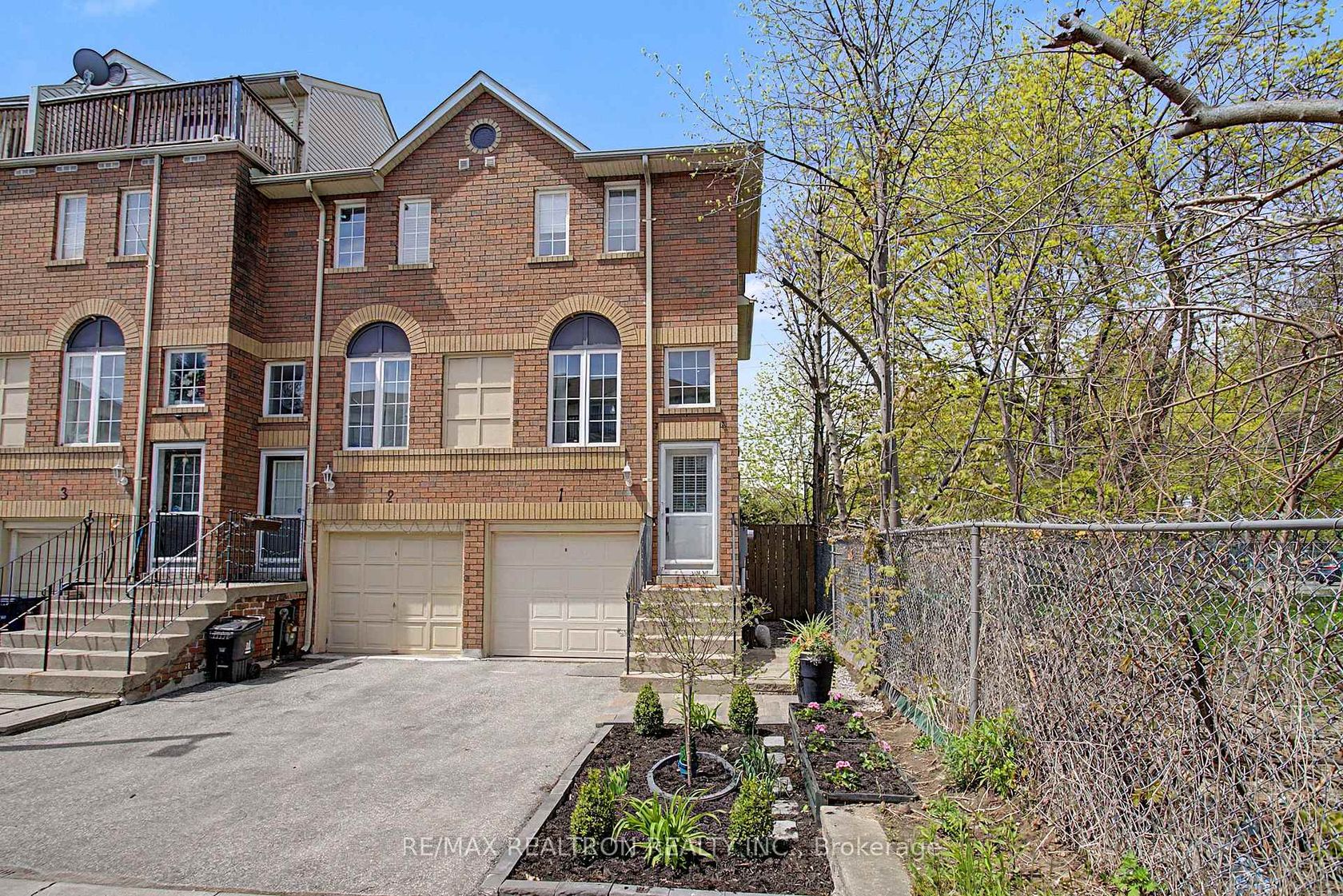 1 - 189 Galloway Road, West Hill, Toronto 