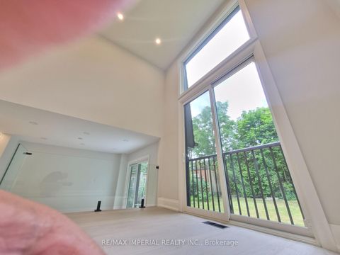 Photo 10 at 191 Avenue Road, North Richvale, Richmond Hill