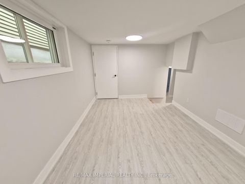 Photo 20 at 191 Avenue Road, North Richvale, Richmond Hill