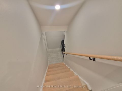 Photo 22 at 191 Avenue Road, North Richvale, Richmond Hill