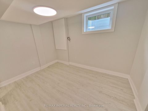 Photo 30 at 191 Avenue Road, North Richvale, Richmond Hill