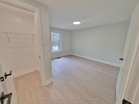 Photo 31 at 191 Avenue Road, North Richvale, Richmond Hill