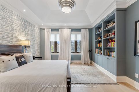 Photo 21 at 20 Sunbeam Avenue, Clanton Park, Toronto