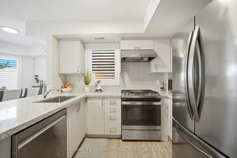 Photo 4 at 1 - 35 Somers Avenue, East York, Toronto