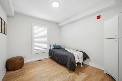Photo 11 at 1 - 35 Somers Avenue, East York, Toronto