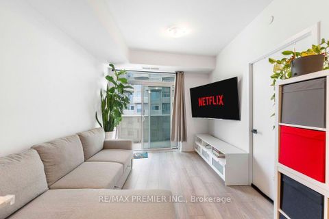 Photo 6 at 816 - 10 Abeja Street, Concord, Vaughan