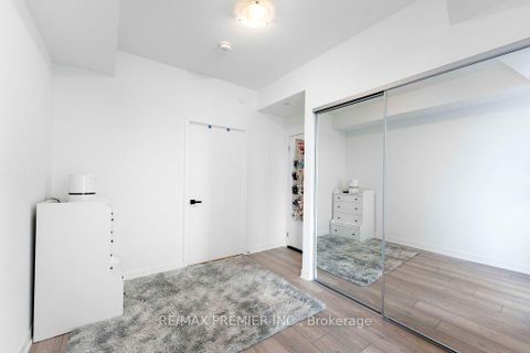 Photo 11 at 816 - 10 Abeja Street, Concord, Vaughan